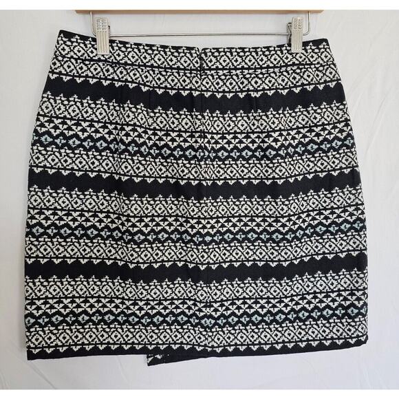 NEW Loft Aztec Print Pencil Skirt Womens Size 8P Petite Faux Wrap Black Cream - Picture 4 of 9